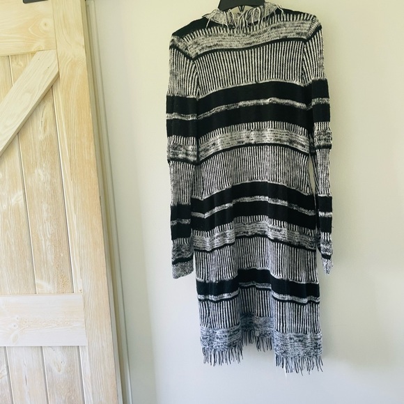 Long Open Sweater - Picture 5 of 6